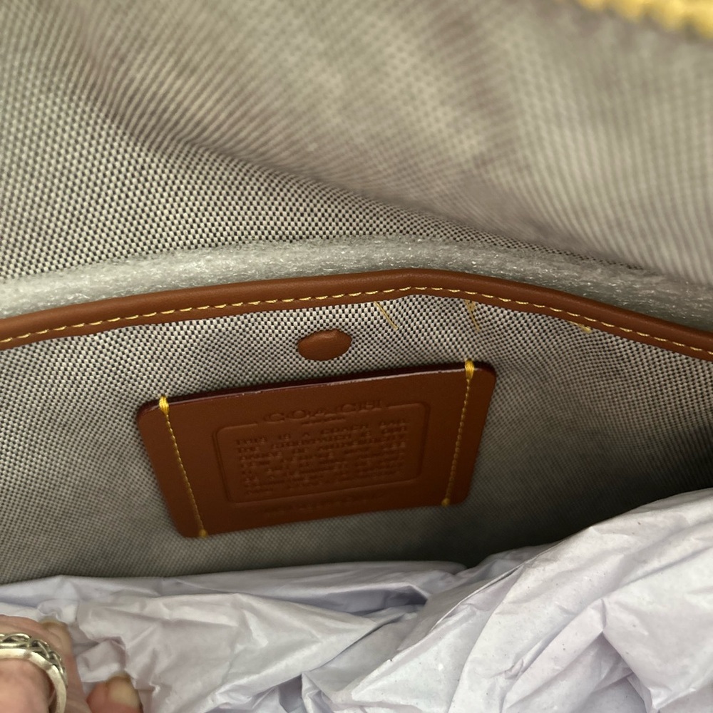 New Coach Black Leather Shoulder Bag with Gold Accent and Wallet - Picture 9 of 16